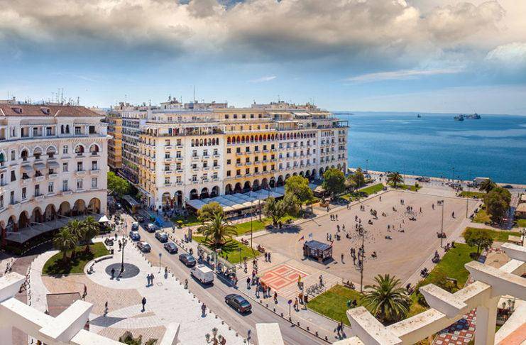 Περισσότερο πράσινο στην πλατεία Αριστοτέλους