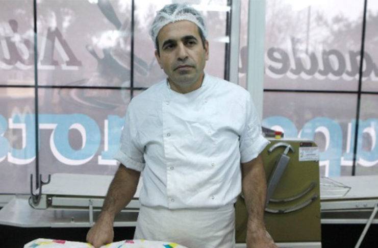 Ανοίγει στη Θεσσαλονίκη ζαχαροπλαστείο με γλυκά από το Ιράν