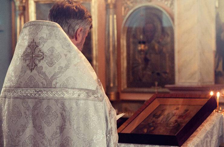 Ανοιχτές οι εκκλησίες Χριστούγεννα και Φώτα