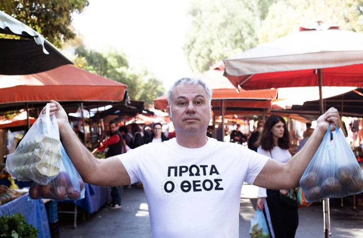Ο Χριστόφορος Ζαραλίκος επιστρέφει με την πιο πατριωτική παράσταση της ζωής του