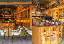 Η κάβα που σε ταξιδεύει στα πιο εκλεκτά αμπελοτόπια της Ελλάδας και του εξωτερικού