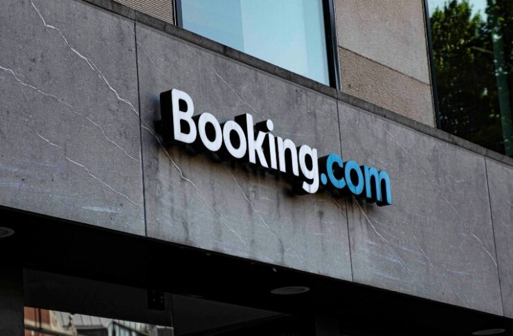 Έρχονται αλλαγές από την Booking στην Ελλάδα