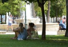 Σε κλοιό καύσωνα η χώρα: Έρχεται και αφρικανική σκόνη – Οι περιοχές που η θερμοκρασία θα ξεπεράσει τους 40°C