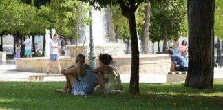 Σε κλοιό καύσωνα η χώρα: Έρχεται και αφρικανική σκόνη – Οι περιοχές που η θερμοκρασία θα ξεπεράσει τους 40°C