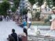 Η καλοκαιρινή δράση της πόλης θα «χτυπήσει» εκεί που δεν το περιμένετε: σε πλατείες, πάρκα, πεζόδρομους και σε στάσεις λεωφορείων