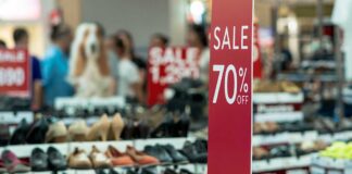 Πρεμιέρα σήμερα για τις θερινές εκπτώσεις – Ποια Κυριακή θα είναι ανοιχτά τα καταστήματα